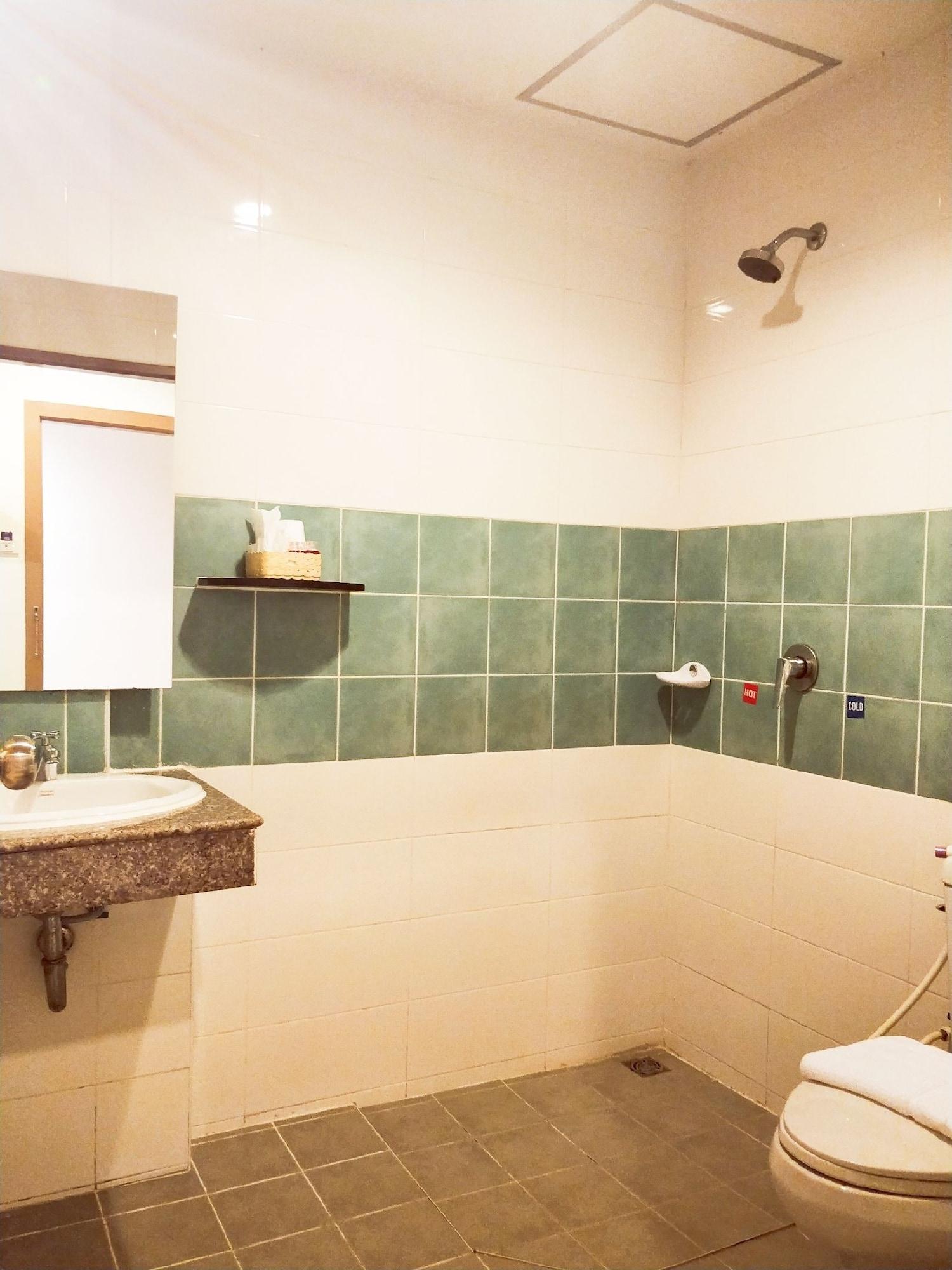 Pimrada Hotel Patong Kültér fotó