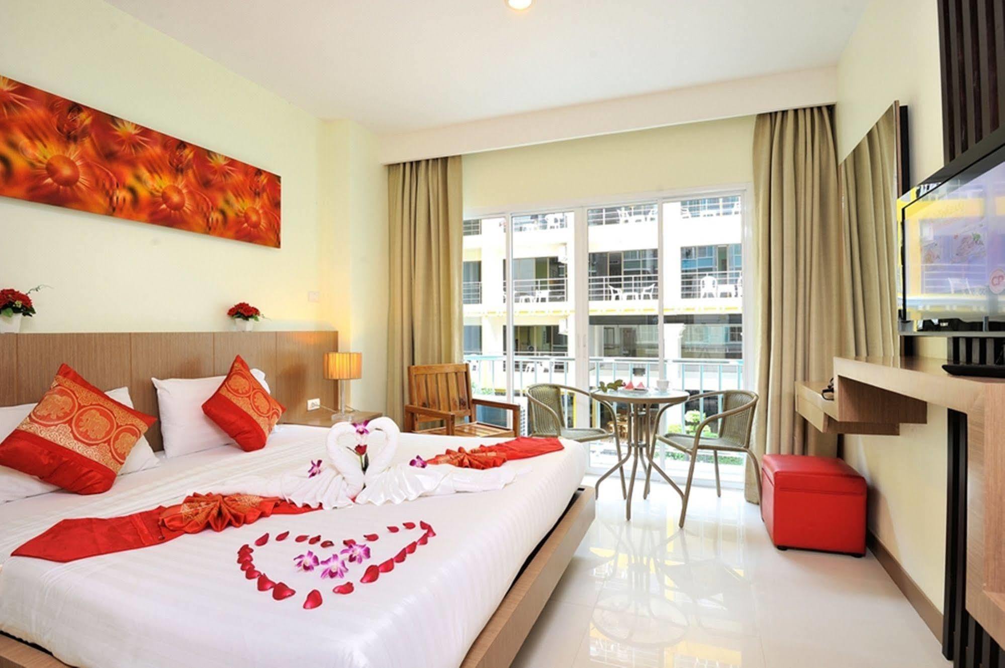 Pimrada Hotel Patong Kültér fotó